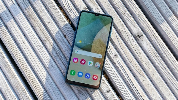 عملکرد سخت&zwnj;افزاری و نرم&zwnj;افزاری سامسونگ مدل&nbsp;Galaxy A12