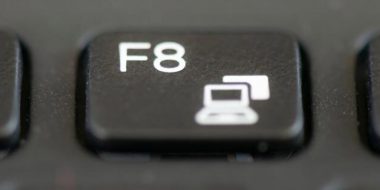 آموزش 6 روش حل مشکل کار نکردن دکمه F8 کیبورد لپ تاپ و کامپیوتر